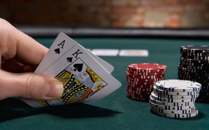 Các quy tắc cơ bản của Poker